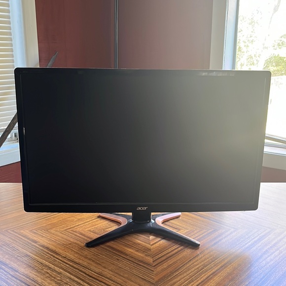 Acer LCD Monitor with LED backlight - Picture 1 of 1